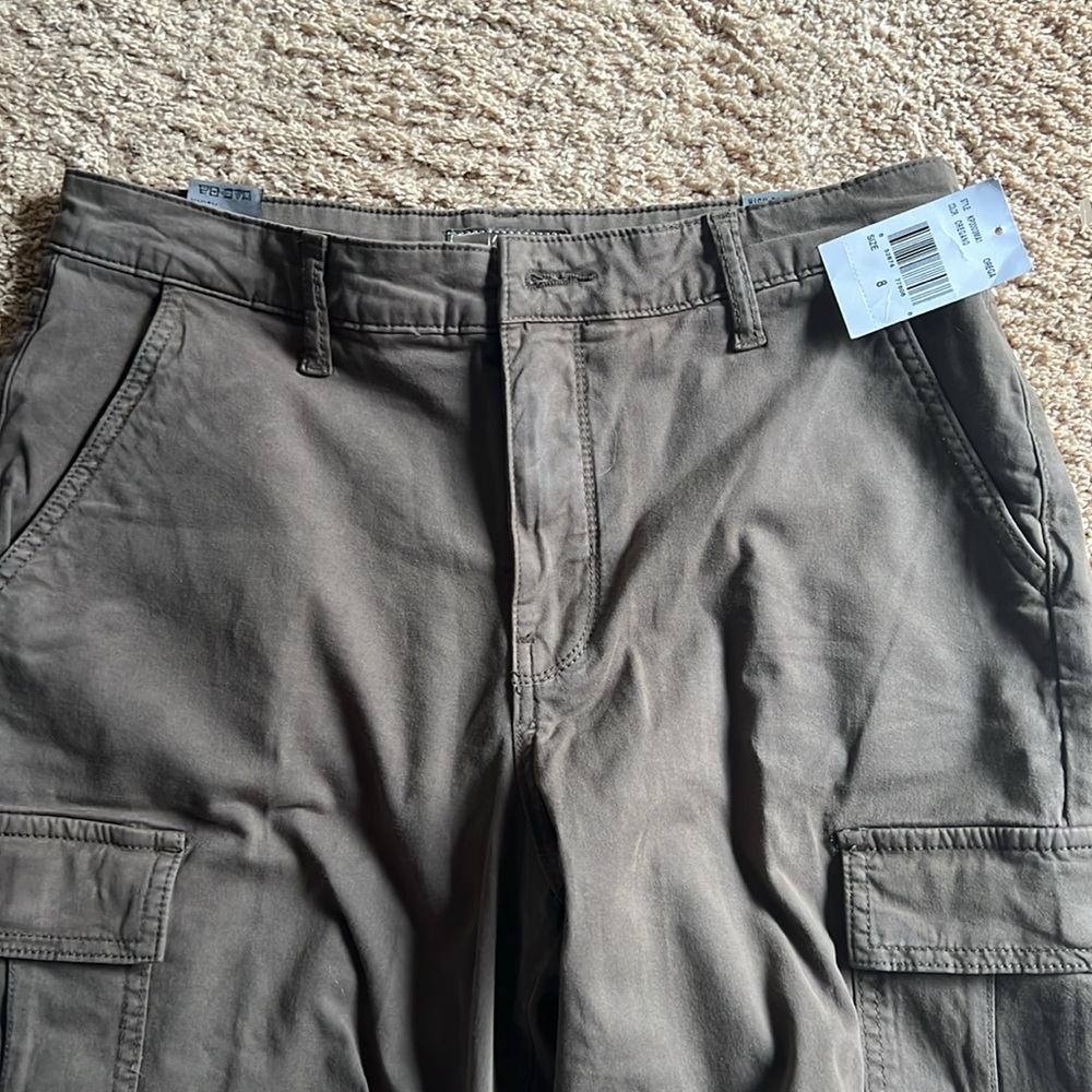 Woman’s cargo pants - Picture 2 of 7